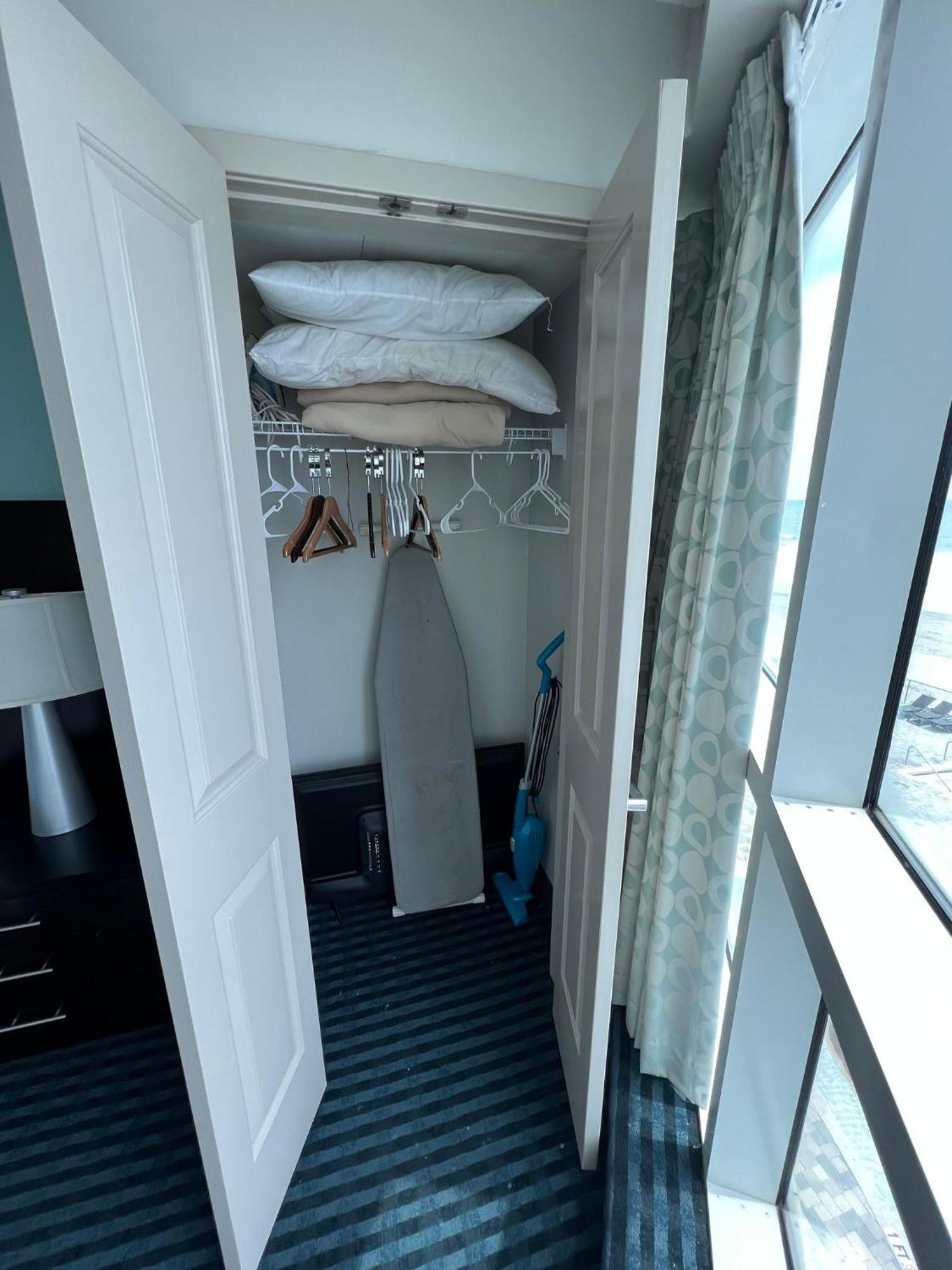 Villa 107 S Ocean Blvd, 0308 - Ocean Front Sleeps 6 à Myrtle Beach Extérieur photo